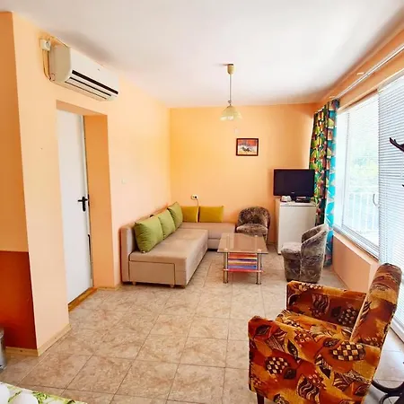 Apartment Jour Hоuse Varna